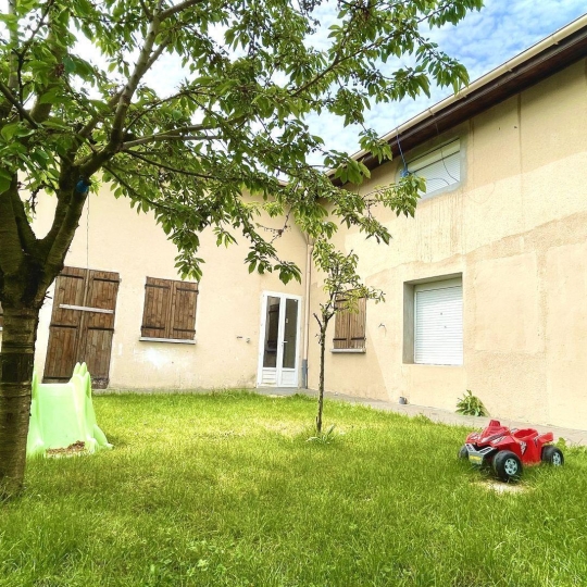  Annonces ST DENIS : Immeuble | GAGNY (93220) | 321 m2 | 0 € 