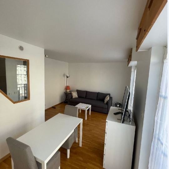  Annonces ST DENIS : Appartement | CHARENTON-LE-PONT (94220) | 27 m2 | 1 050 € 