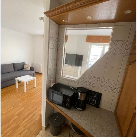  Annonces ST DENIS : Appartement | CHARENTON-LE-PONT (94220) | 27 m2 | 1 050 € 