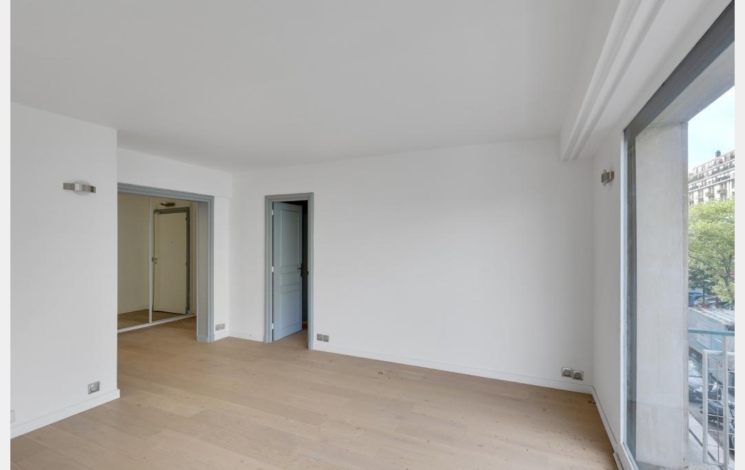 Annonces ST DENIS : Appartement | PARIS (75015) | 60 m2 | 598 000 € 