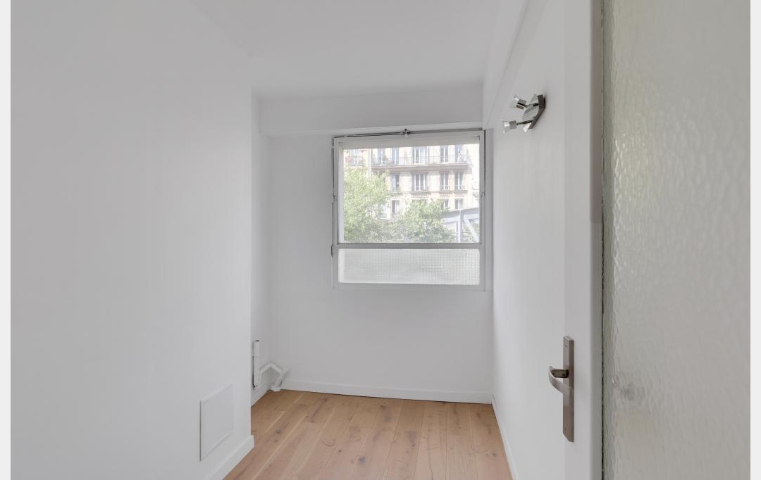 Annonces ST DENIS : Appartement | PARIS (75015) | 60 m2 | 598 000 € 