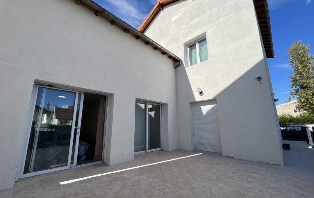 Annonces ST DENIS : Maison / Villa | COLOMBES (92700) | 15 m2 | 700 € 