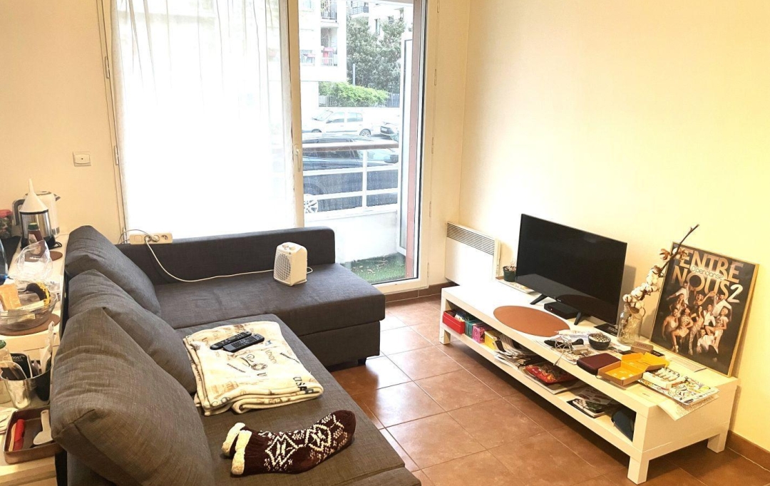 Annonces ST DENIS : Appartement | ISSY-LES-MOULINEAUX (92130) | 31 m2 | 1 036 € 