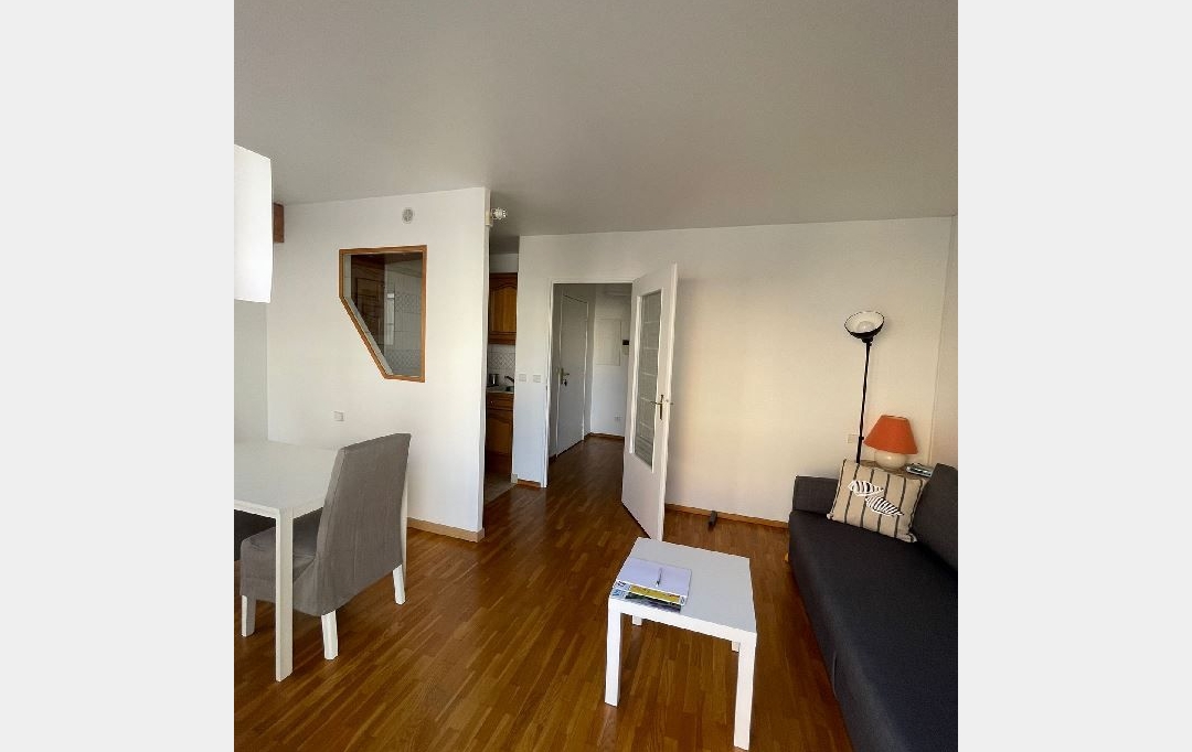 Annonces ST DENIS : Appartement | CHARENTON-LE-PONT (94220) | 27 m2 | 1 050 € 