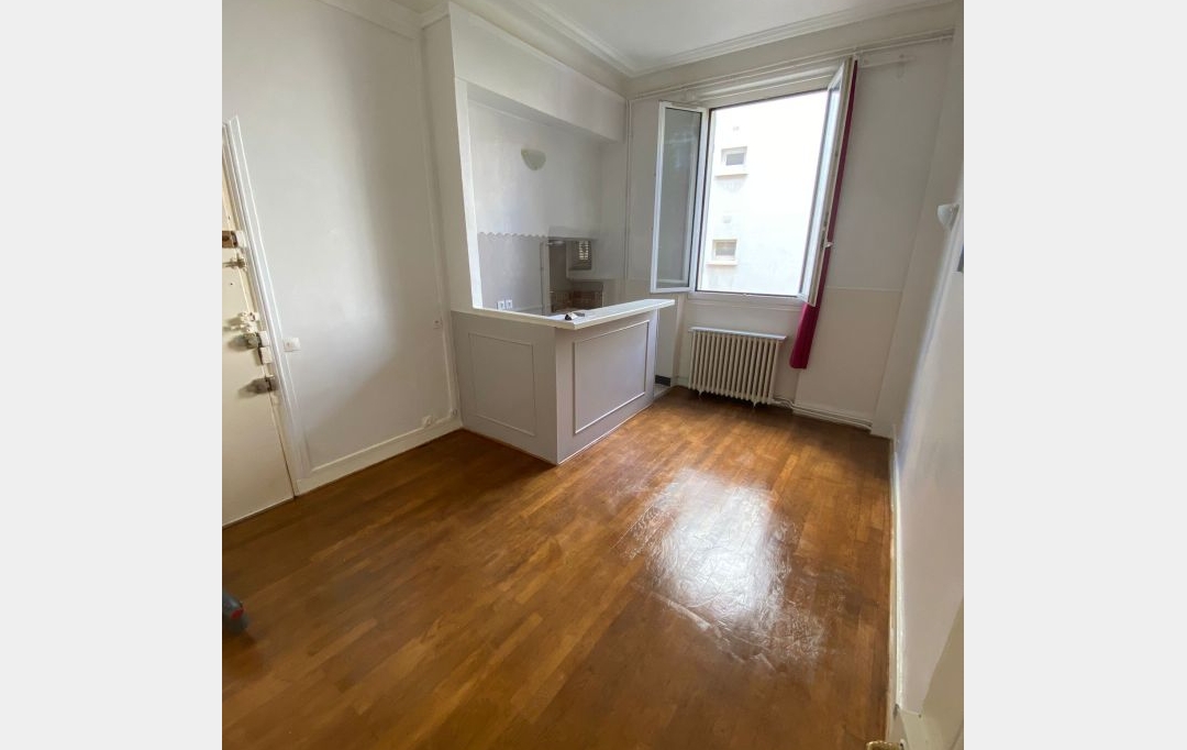 Annonces ST DENIS : Appartement | CHARENTON-LE-PONT (94220) | 30 m2 | 1 150 € 