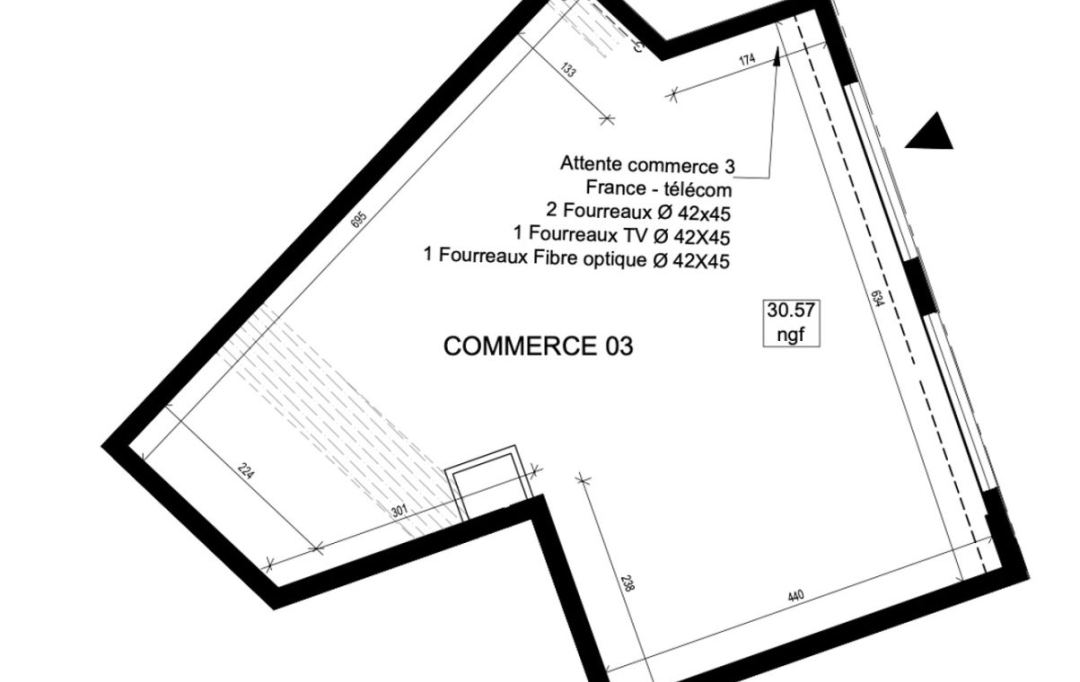 Annonces ST DENIS : Local / Bureau | PUTEAUX (92800) | 40 m2 | 2 717 € 