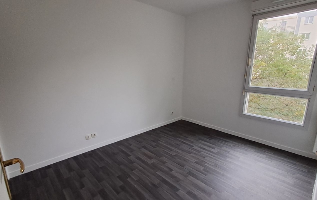 Annonces ST DENIS : Appartement | VILLEJUIF (94800) | 42 m2 | 244 000 € 