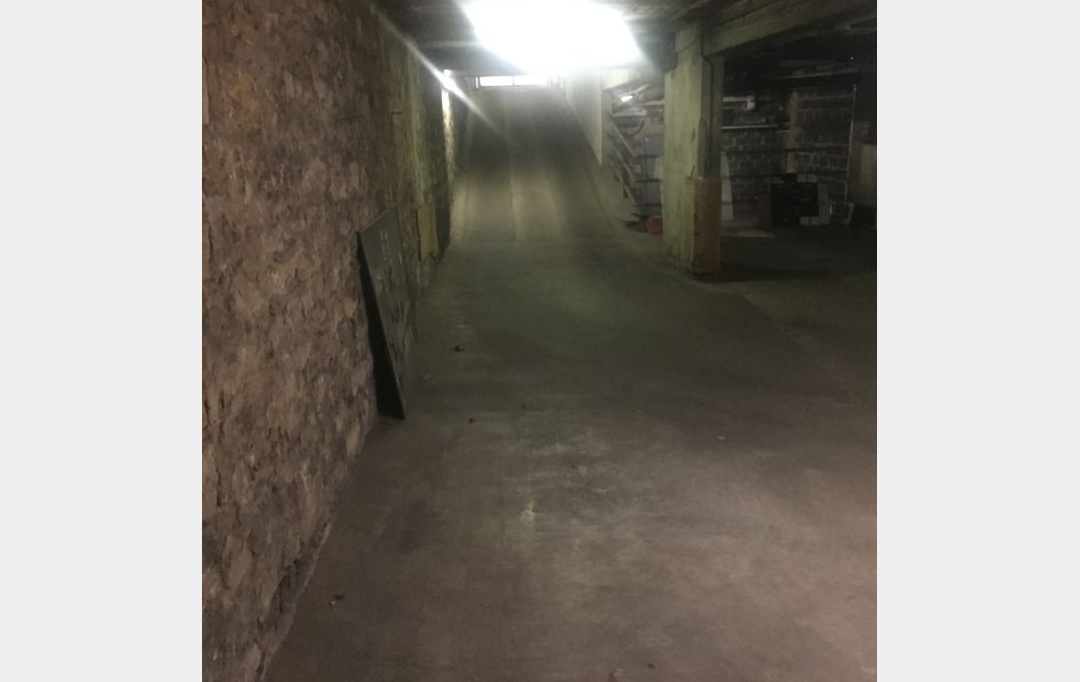 Annonces ST DENIS : Garage / Parking | PARIS (75015) | 0 m2 | 120 € 