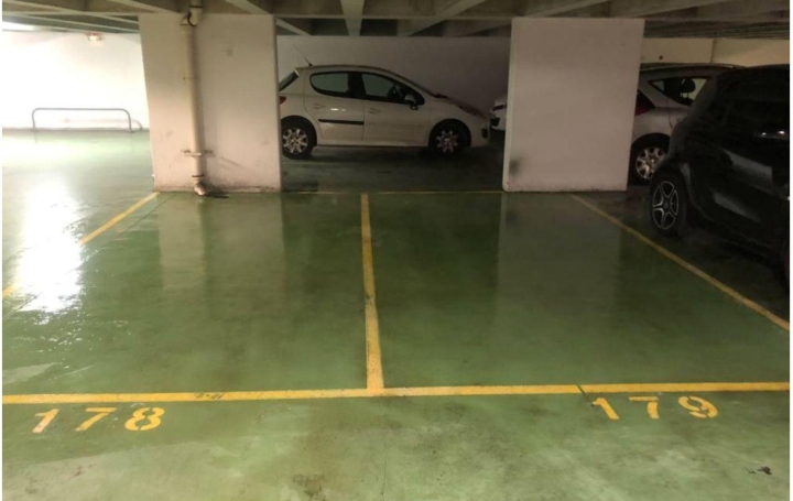  Annonces ST DENIS Garage / Parking | PARIS (75011) | 12 m2 | 28 000 € 